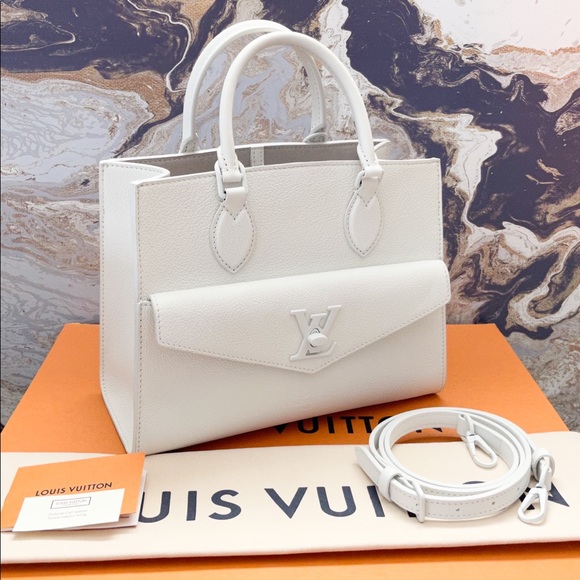 Louis Vuitton Lockme PM Soft White Calfskin Leather Tote - Picture 4 of 12